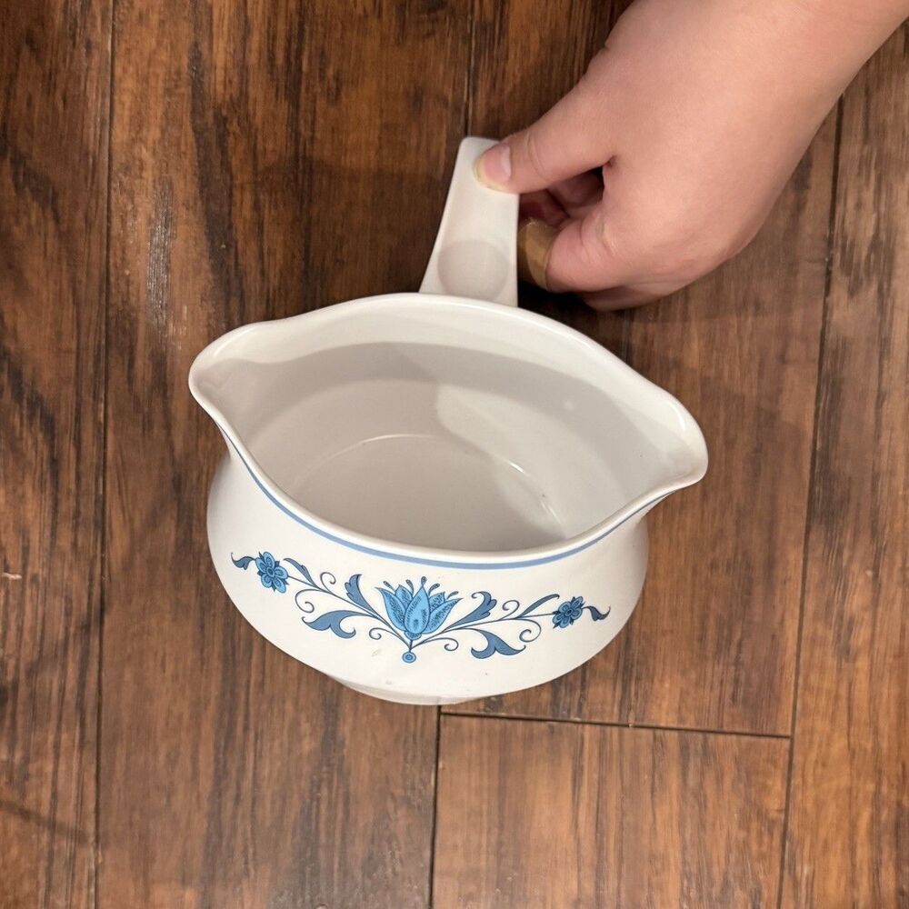 Vtg Noritake Progression Blue Haven 9004 Gravy Boat Dutch Flowers Stoneware A9